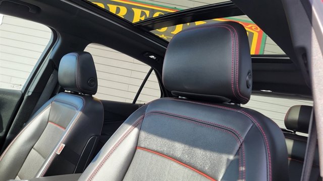 Used 2022 Chevrolet Equinox RS w/ RS Leather Package image 22