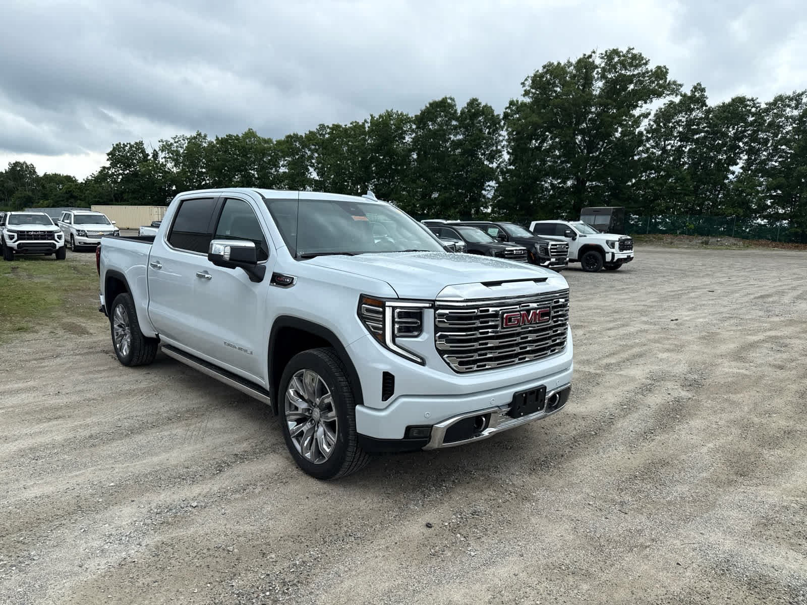 New 2026 GMC Sierra 1500 Denali w/ Denali Reserve Package AWD/4WD image 7