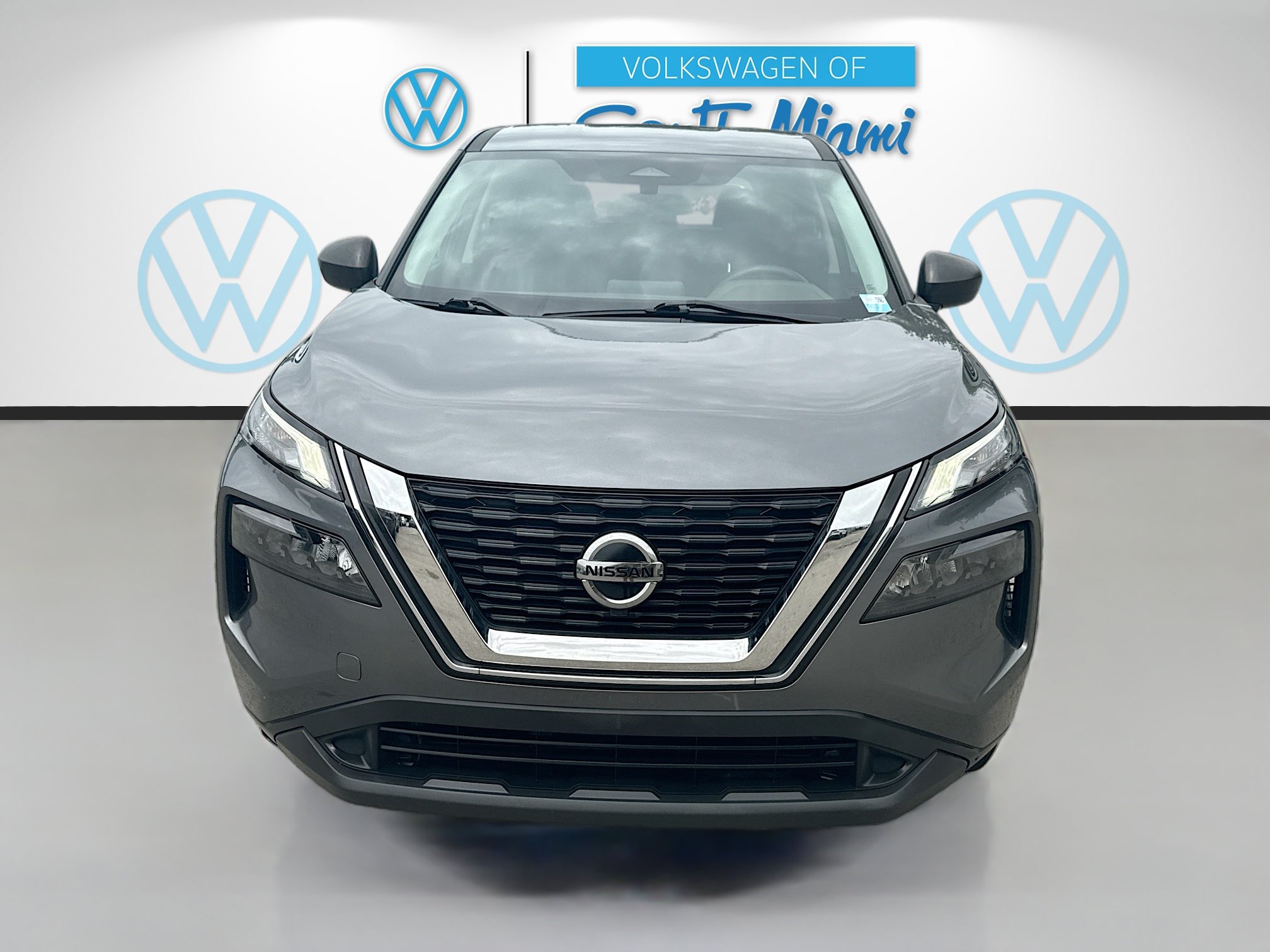 Used 2021 Nissan Rogue S FWD image 2