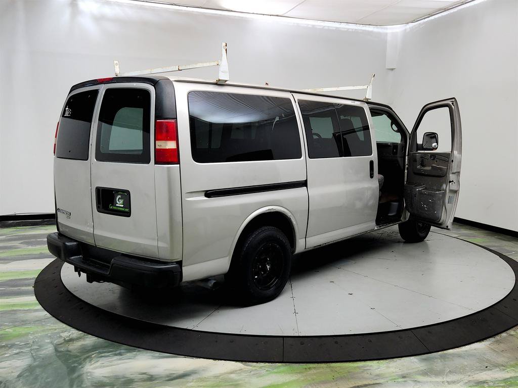 Used 2007 Chevrolet Express 1500 AWD Passenger w/ LT Preferred Equipment Group image 11