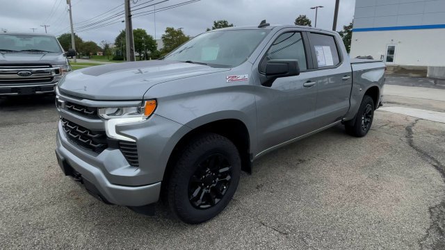 Used 2024 Chevrolet Silverado 1500 RST w/ Z71 Off-Road Package AWD/4WD image 6