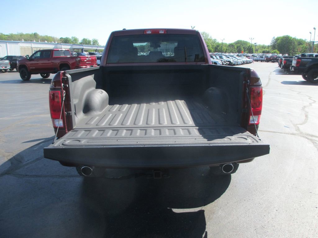 Used 2019 RAM 1500 Express w/ Express Value Package AWD/4WD image 7