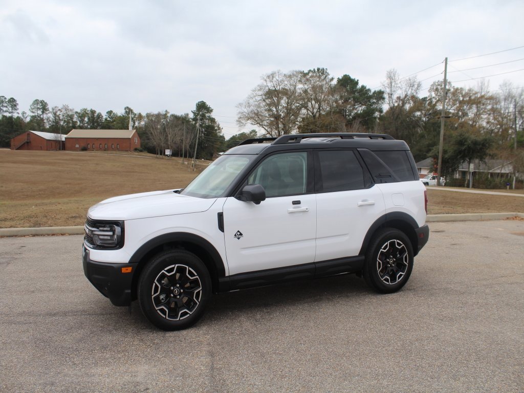 New 2025 Ford Bronco Sport Outer Banks w/ Outer Banks Tech Package+ image 1
