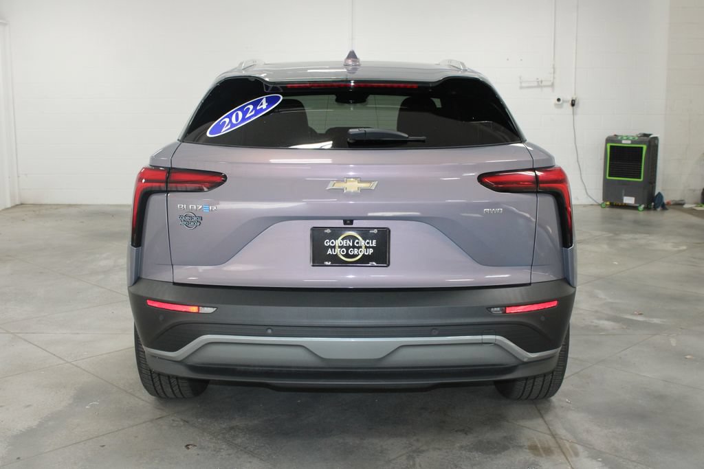 Used 2024 Chevrolet Blazer EV LT AWD/4WD image 8