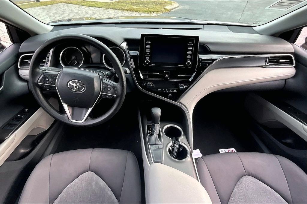 Used 2024 Toyota Camry LE image 8