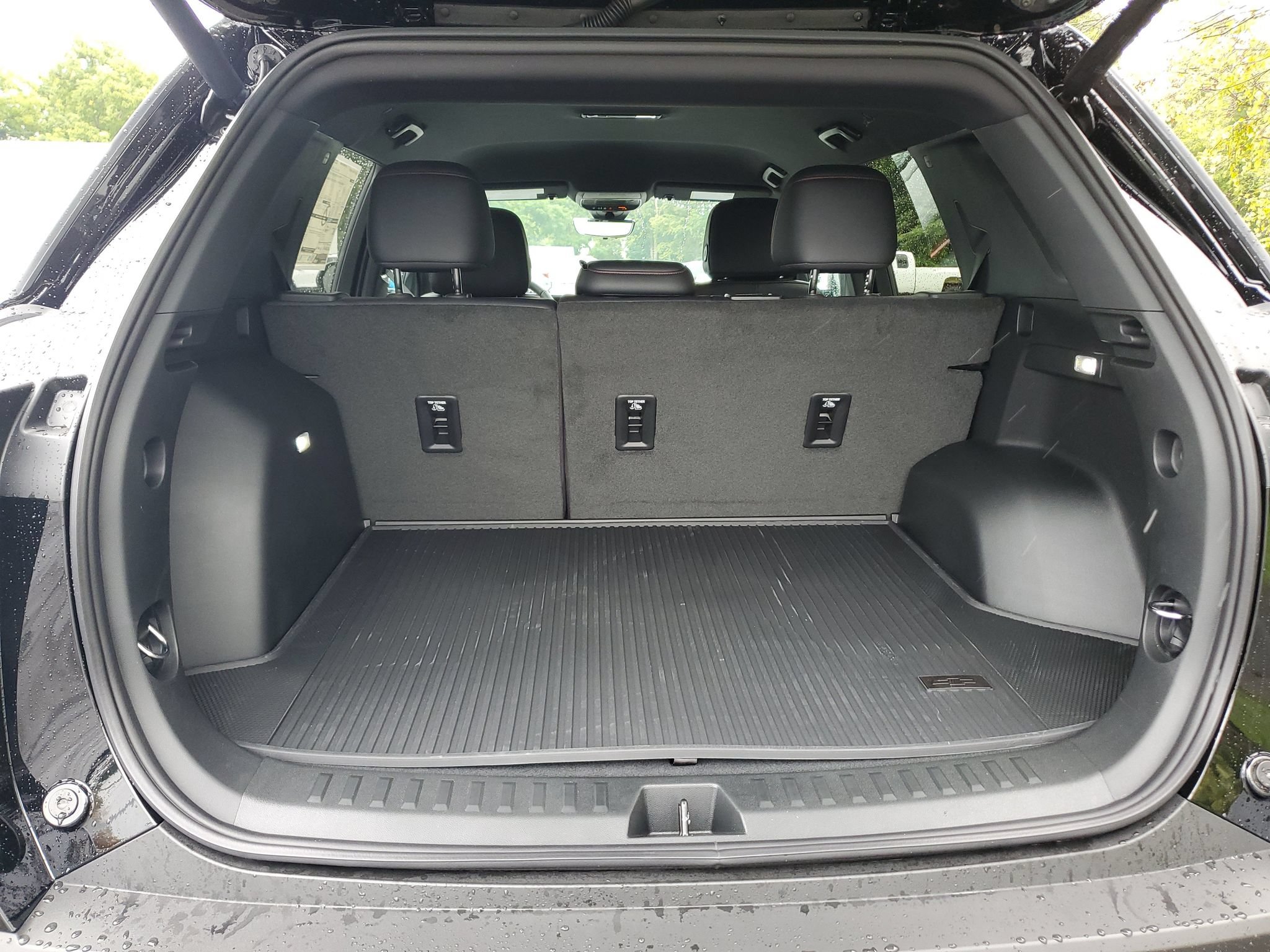 New 2027 Chevrolet Equinox RS w/ Safety and Technology Package AWD/4WD image 9
