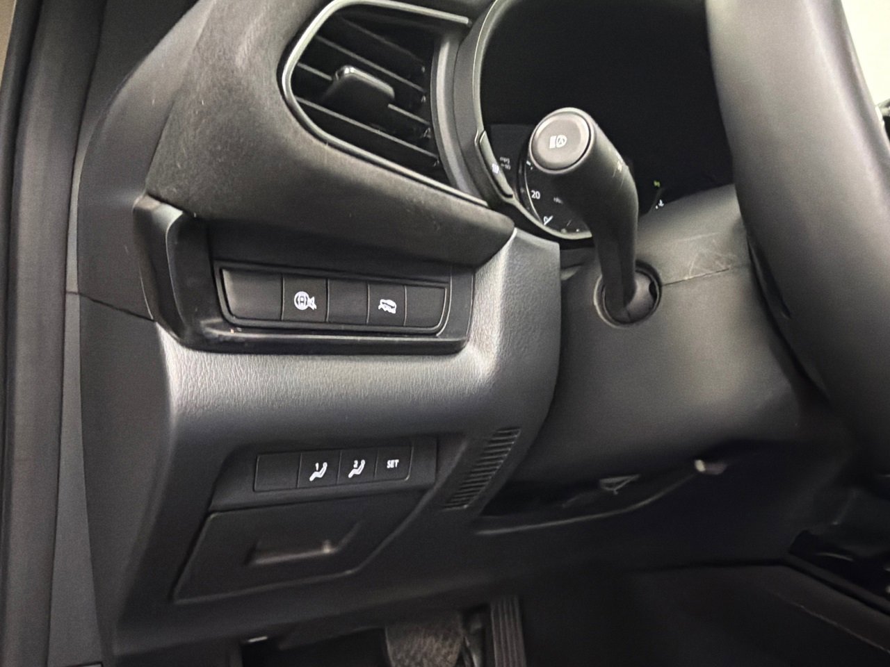 Certified 2025 MAZDA CX-30 Carbon image 34