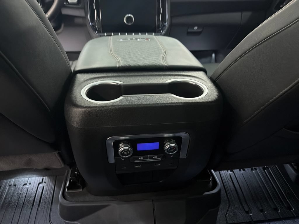 Used 2026 GMC Yukon XL AT4 w/ AT4 Premium Plus Package AWD/4WD image 15