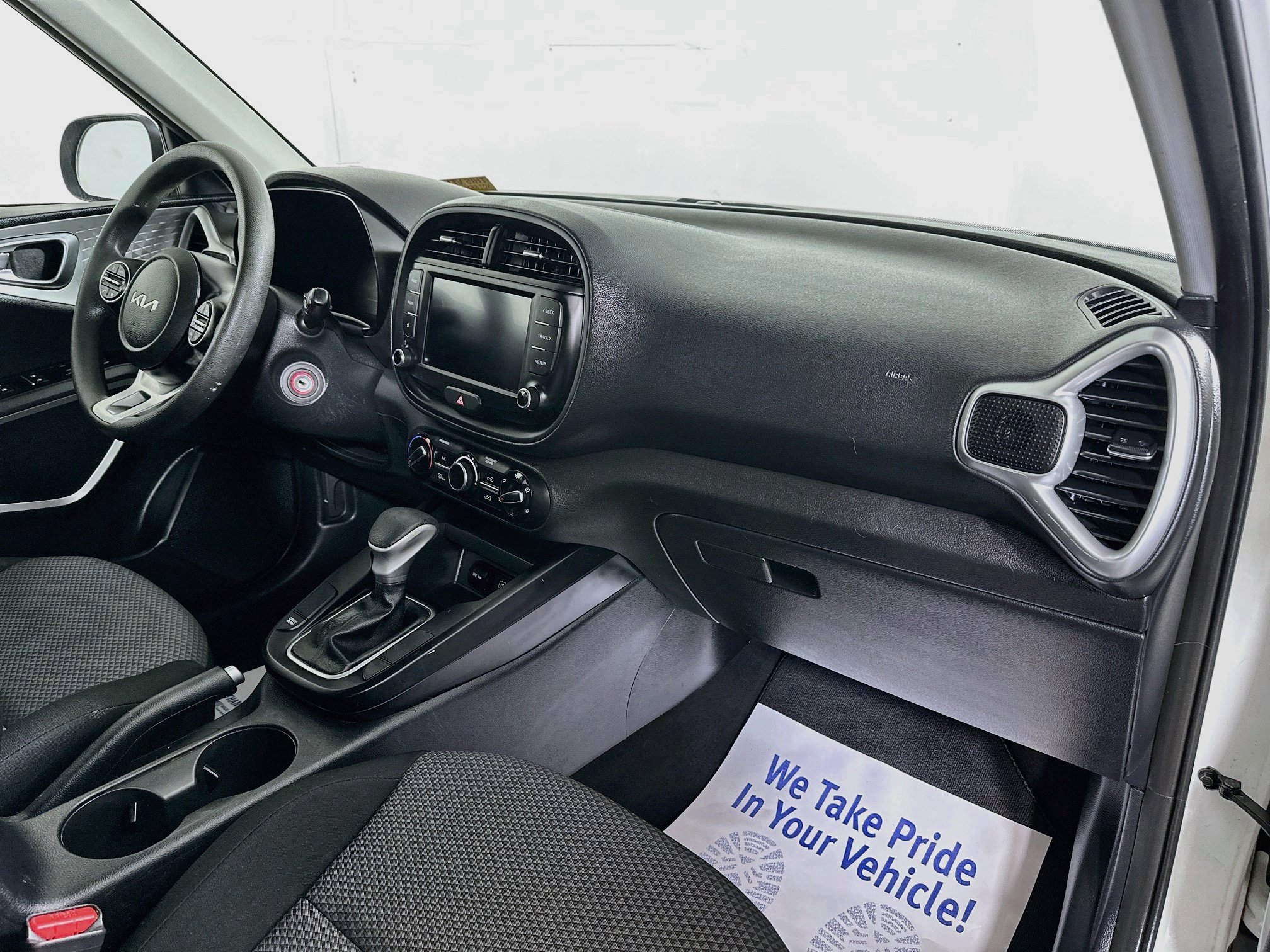 Used 2023 Kia Soul LX FWD image 26