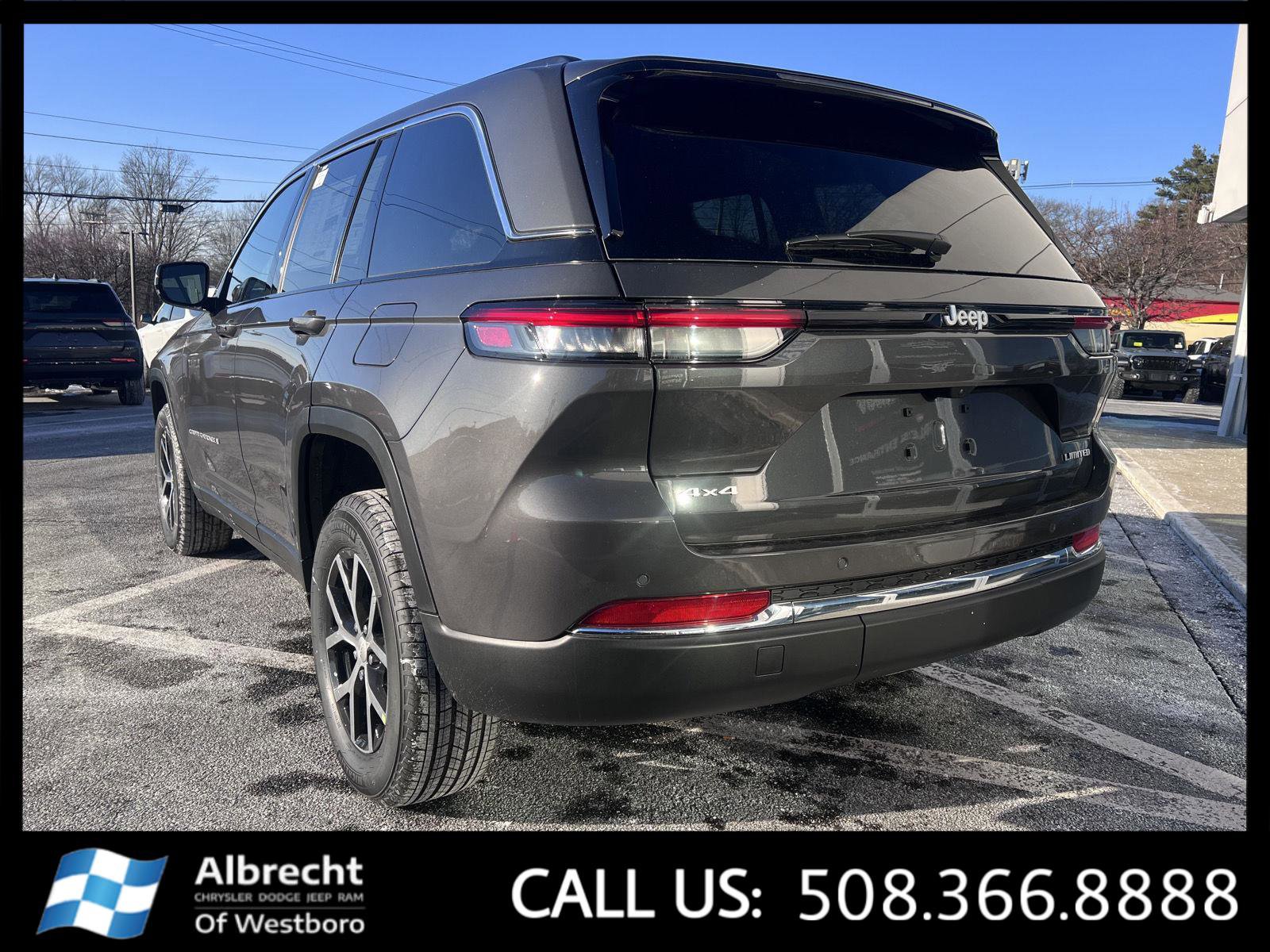 New 2025 Jeep Grand Cherokee Limited image 3