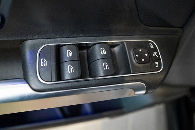 New 2026 Mercedes-Benz GLB 250 4MATIC image 17