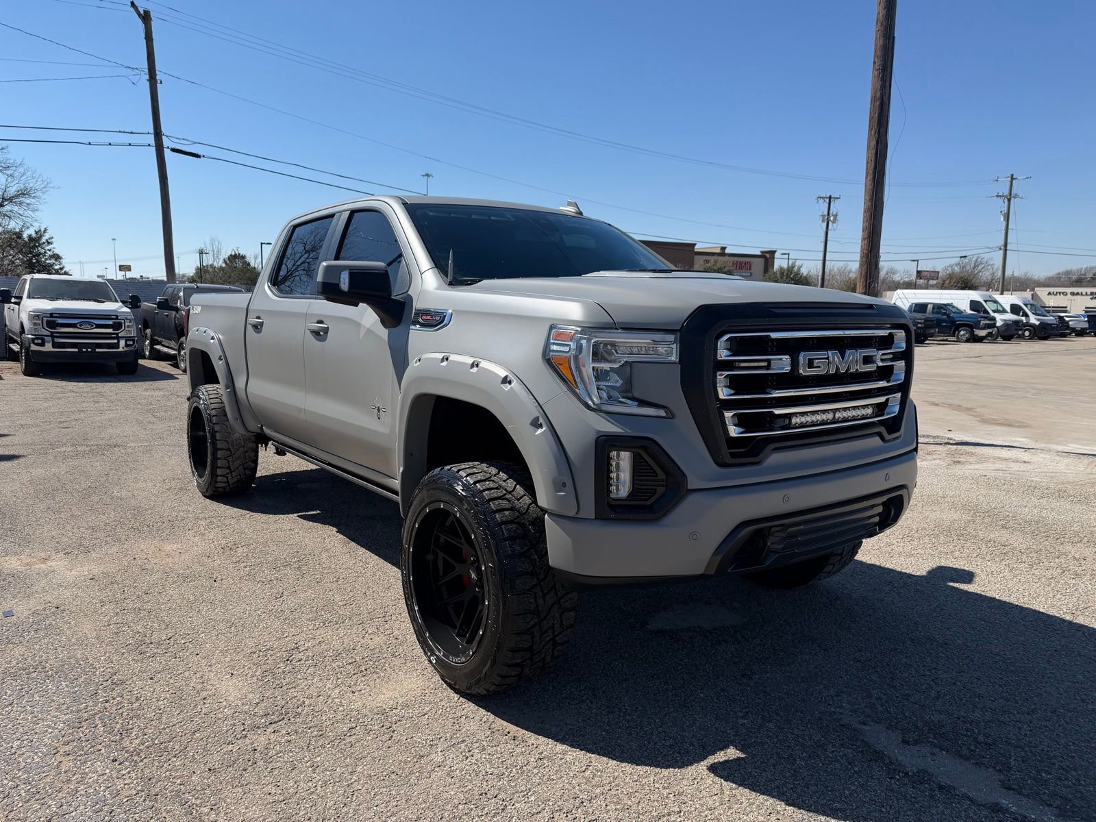 Used 2020 GMC Sierra 1500 SLT w/ SLT Premium Plus Package AWD/4WD image 9