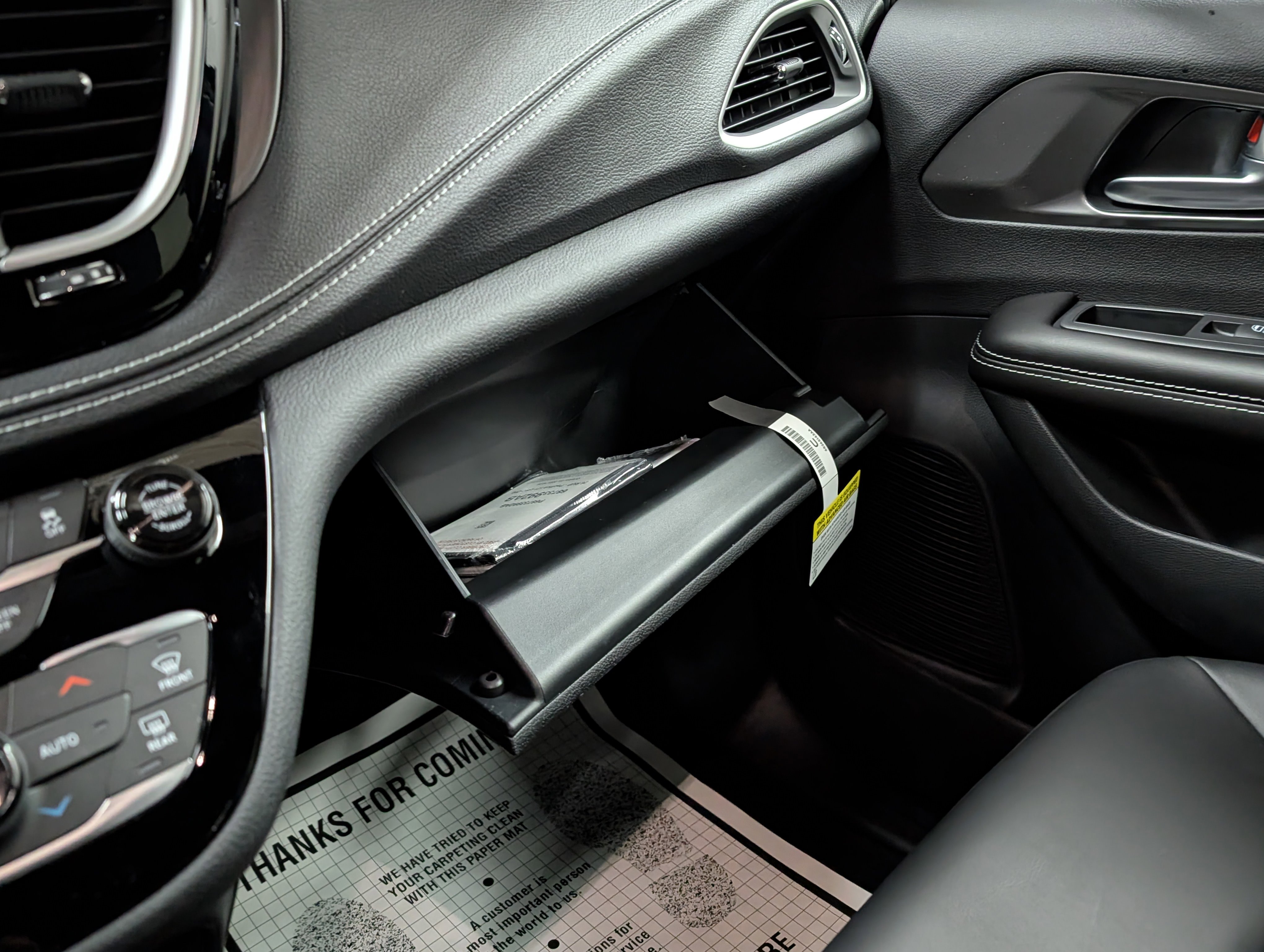 New 2026 Chrysler Pacifica Select image 20