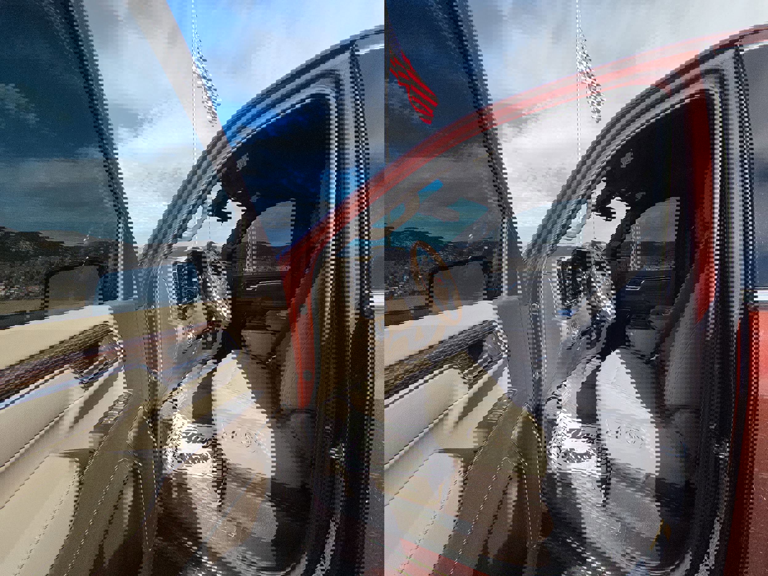 Used 2024 GMC Sierra 2500 SLE w/ SLE Convenience Package image 9