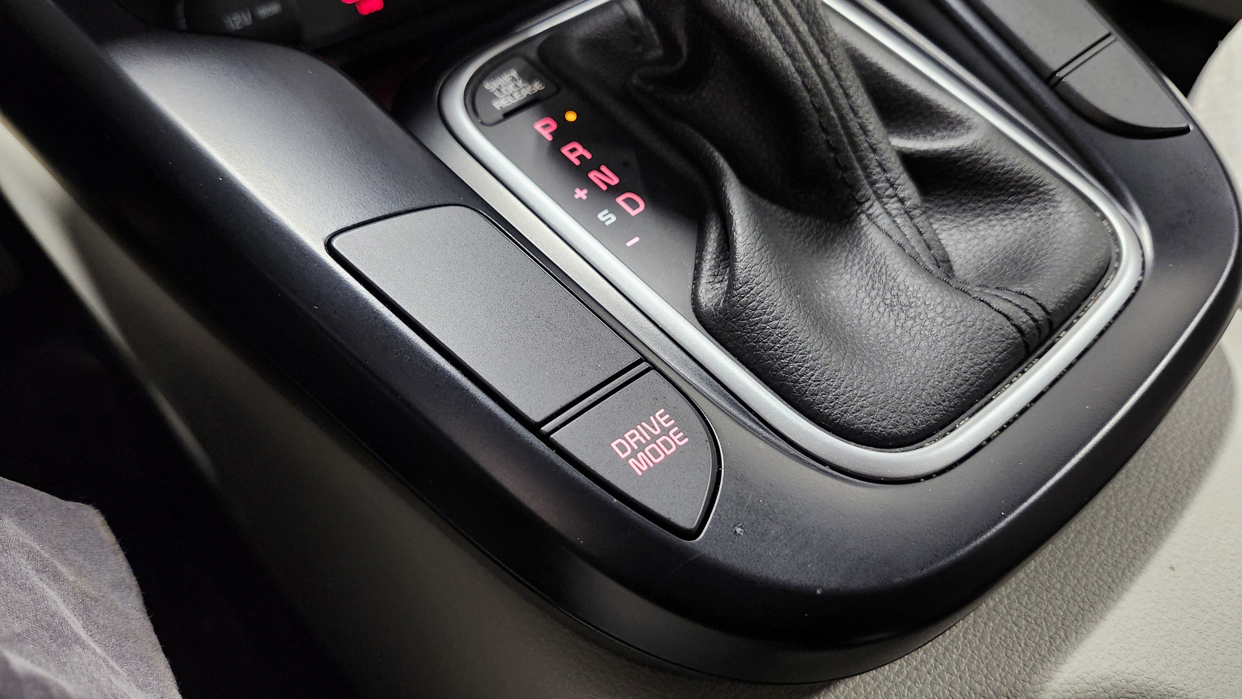 Used 2020 Kia Soul LX image 9