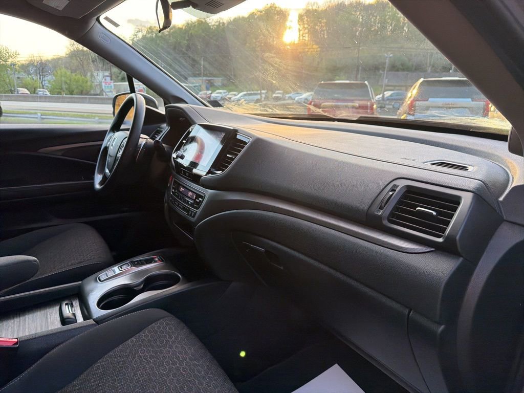 Used 2023 Honda Ridgeline Sport image 20