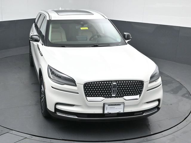 Used 2023 Lincoln Aviator AWD w/ Premium Package image 43