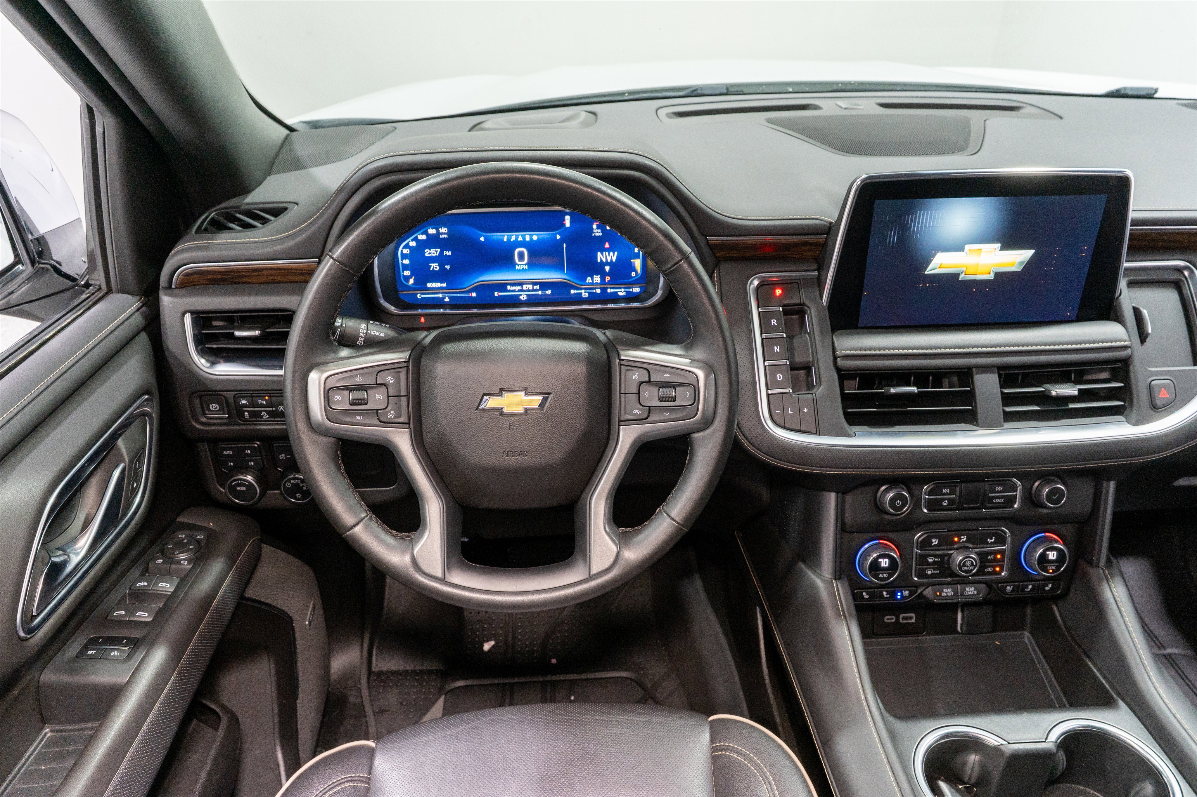 Used 2023 Chevrolet Tahoe Premier AWD/4WD image 11