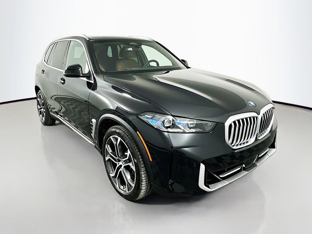 Used 2026 BMW X5 xDrive50e w/ Climate Comfort Package AWD/4WD image 3