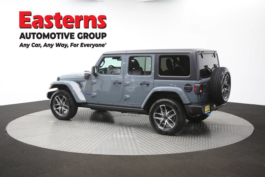 Used 2024 Jeep Wrangler Unlimited w/ Convenience Group AWD/4WD image 63