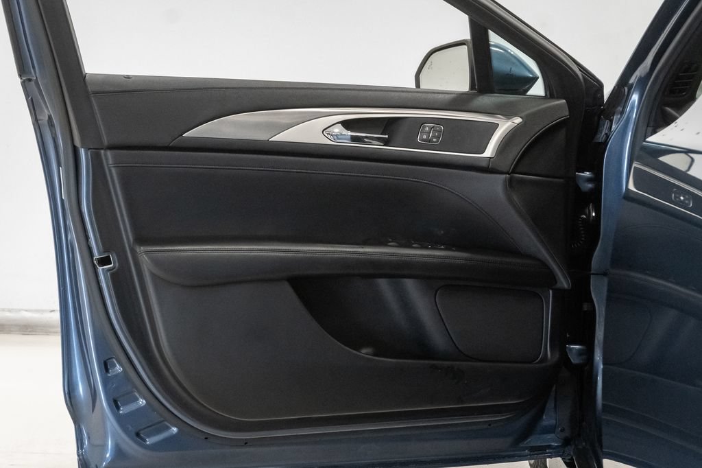 Used 2019 Lincoln MKZ Premiere FWD image 8