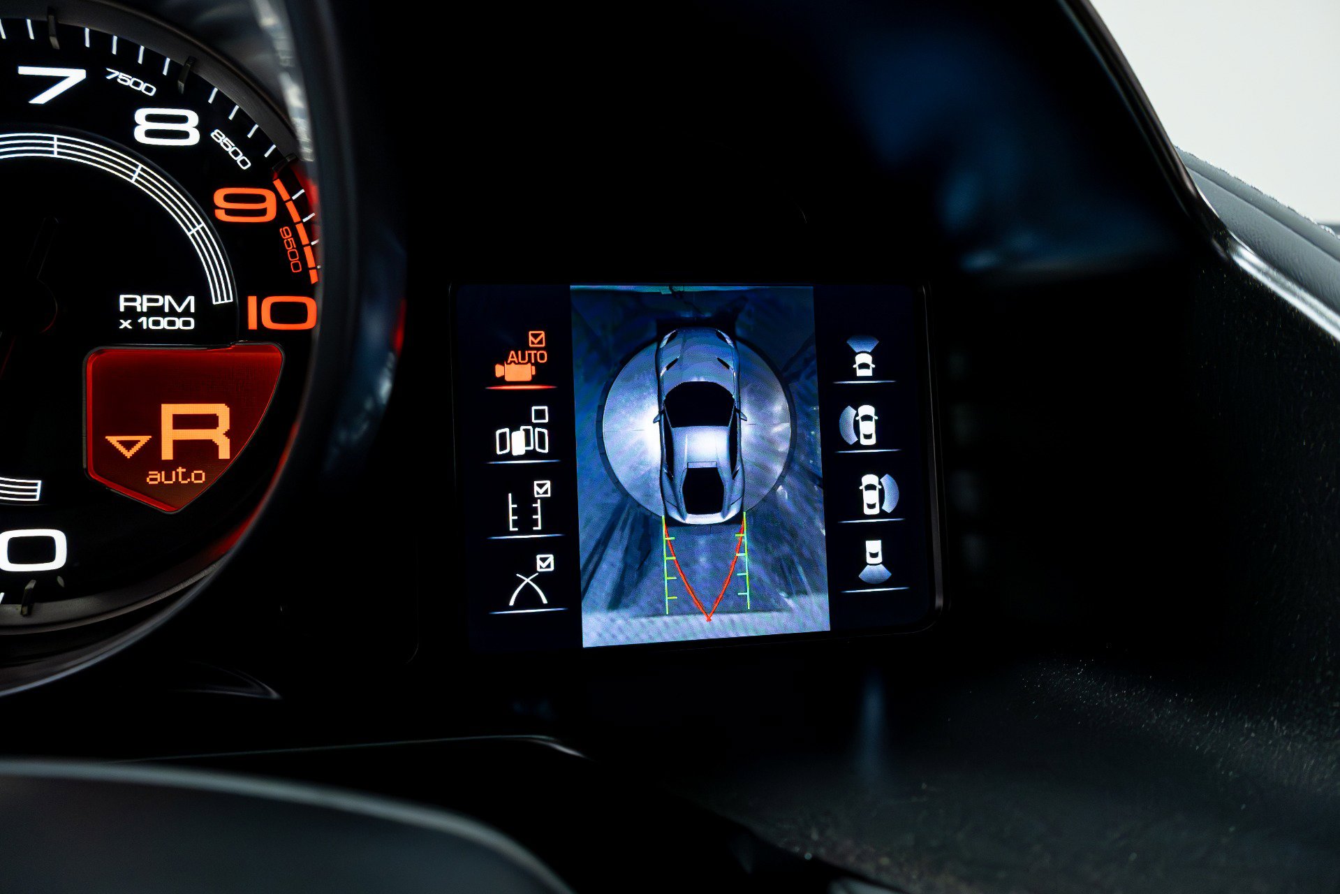 Used 2020 Ferrari 812 Superfast RWD image 64