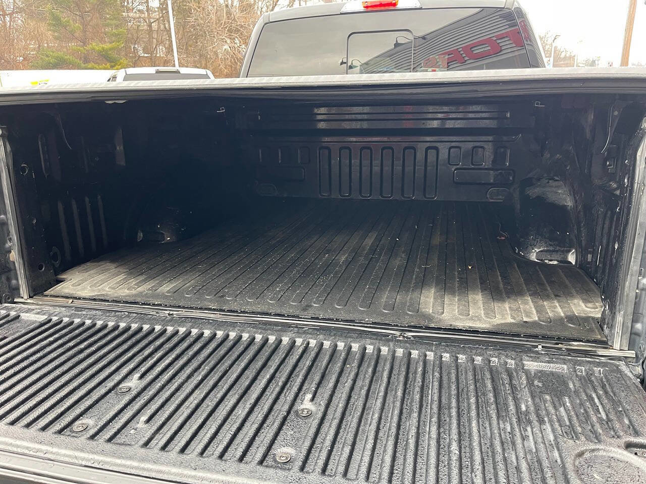 Used 2015 Ford F150 Platinum w/ Equipment Group 701A Luxury image 7