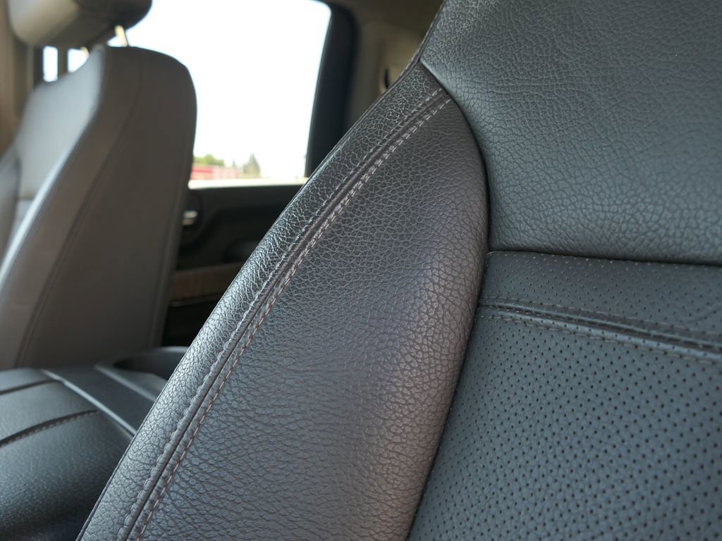 Used 2021 GMC Sierra 3500 Denali w/ Denali Ultimate Package image 12