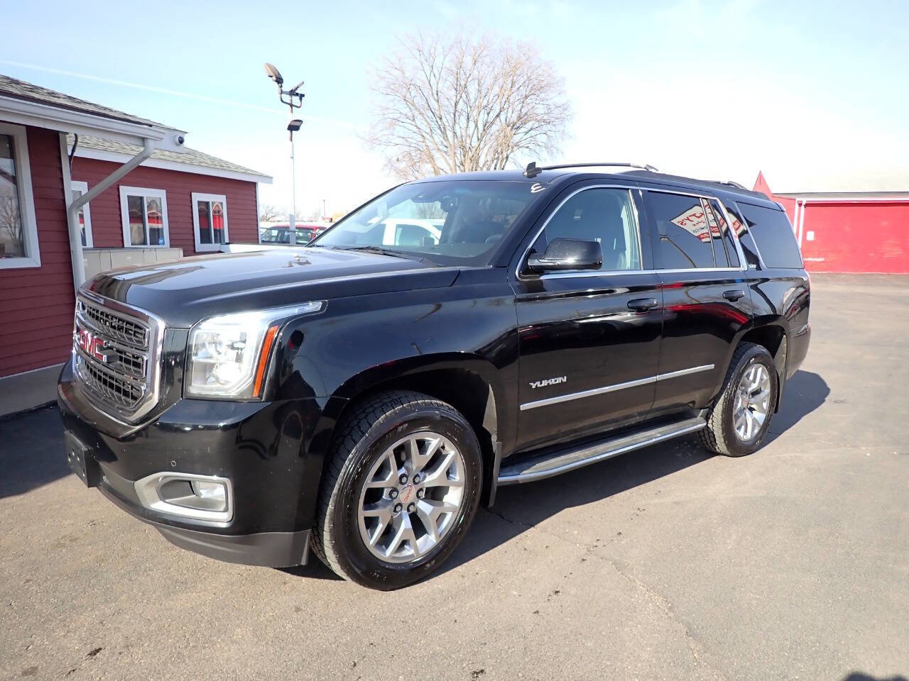 Used 2015 GMC Yukon SLT w/ Open Road Package image 3