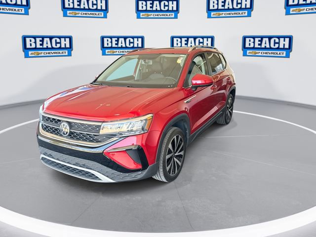 Used 2022 Volkswagen Taos SE image 4