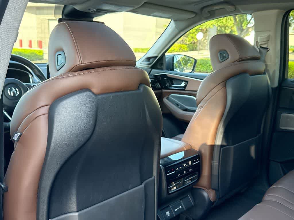 Used 2025 Acura MDX w/ Technology Package FWD image 23