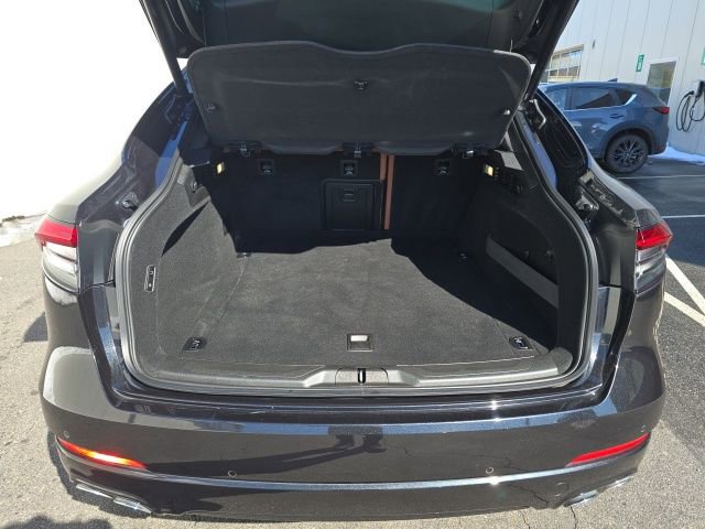 Used 2023 Maserati Levante GT image 10