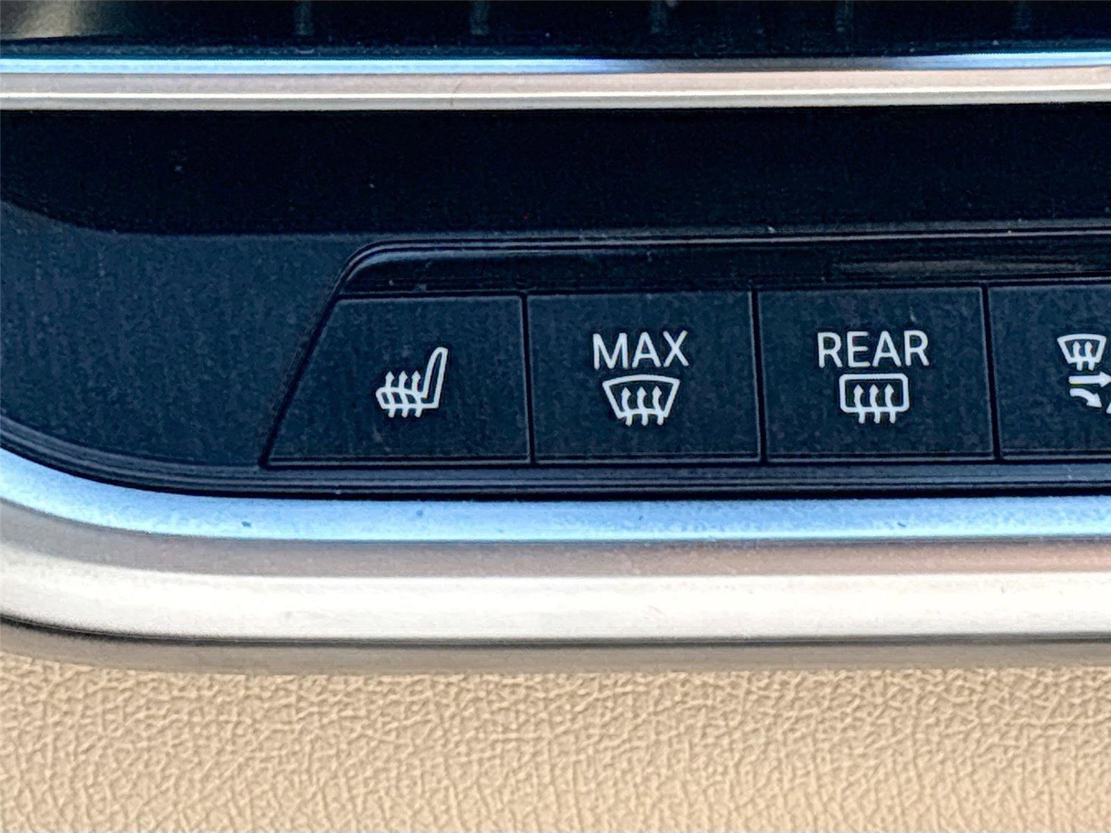 Used 2021 BMW X5 sDrive40i w/ Premium Package image 23