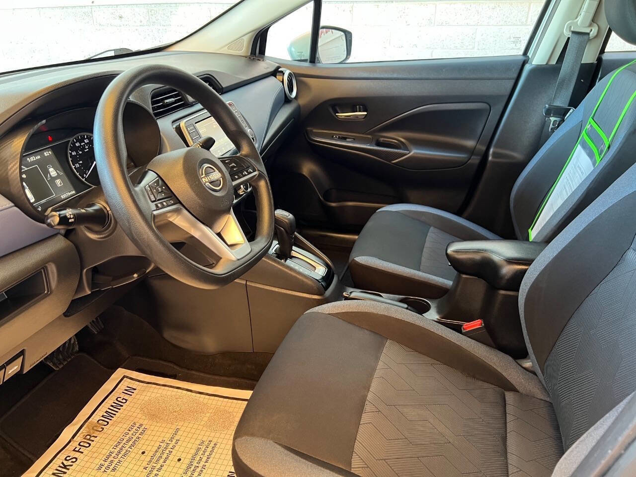 Used 2023 Nissan Versa SV image 5