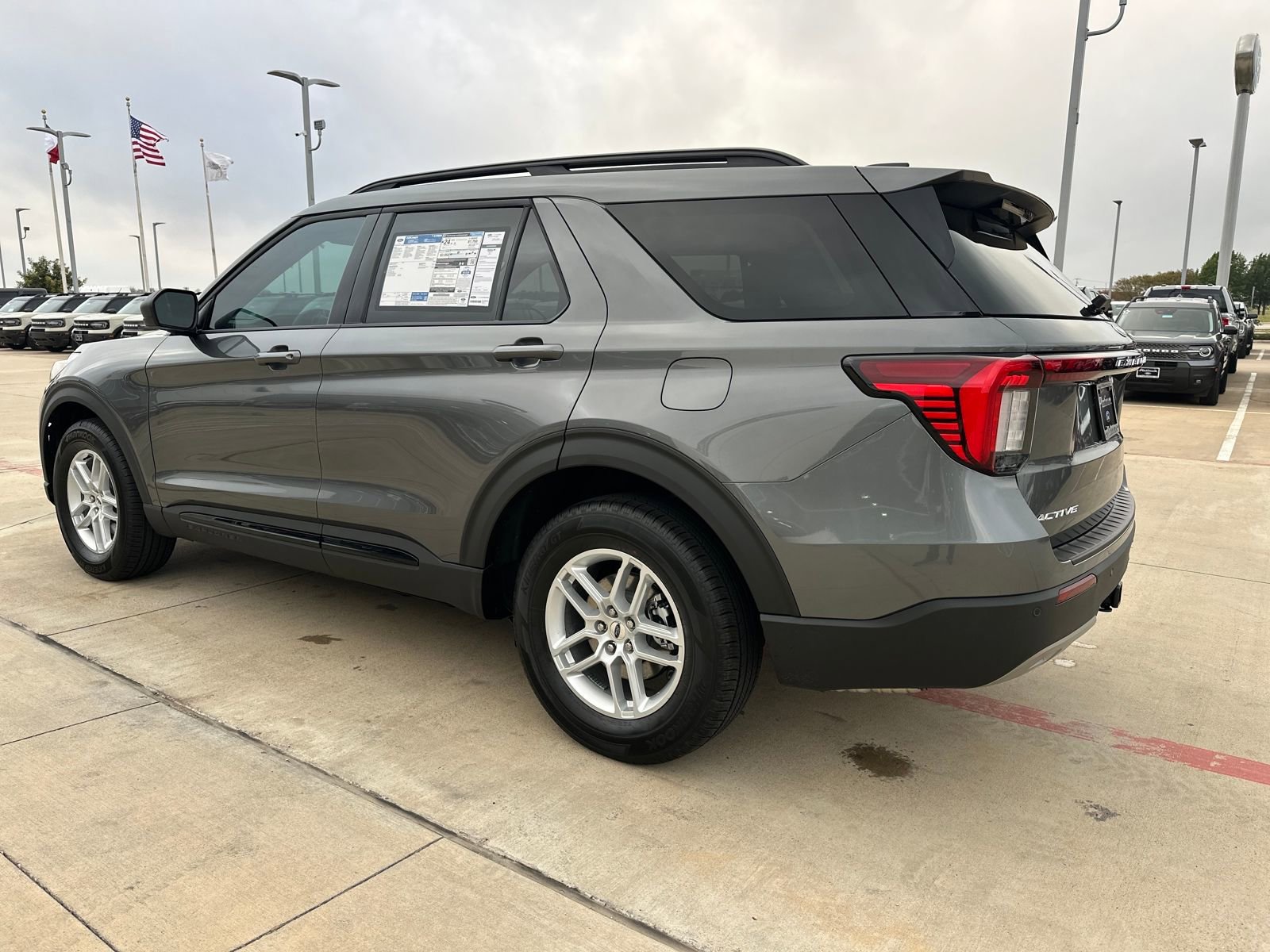 New 2026 Ford Explorer Active w/ Active Comfort Package image 33