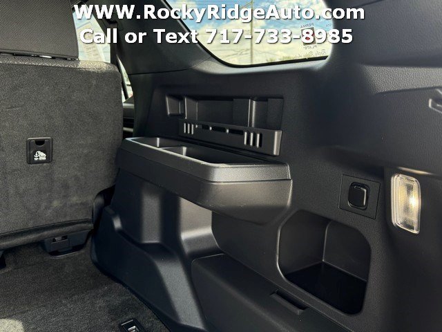 Used 2025 Toyota 4Runner SR5 AWD/4WD image 29