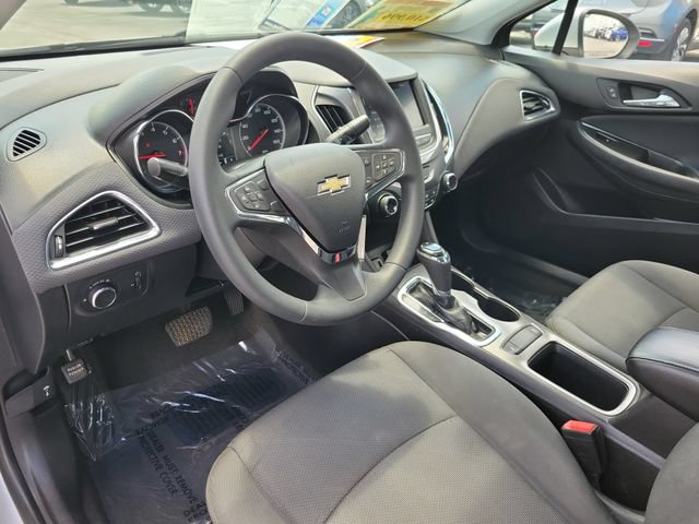 Used 2019 Chevrolet Cruze LT FWD image 21