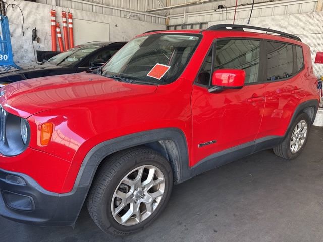 Used 2017 Jeep Renegade Latitude image 2