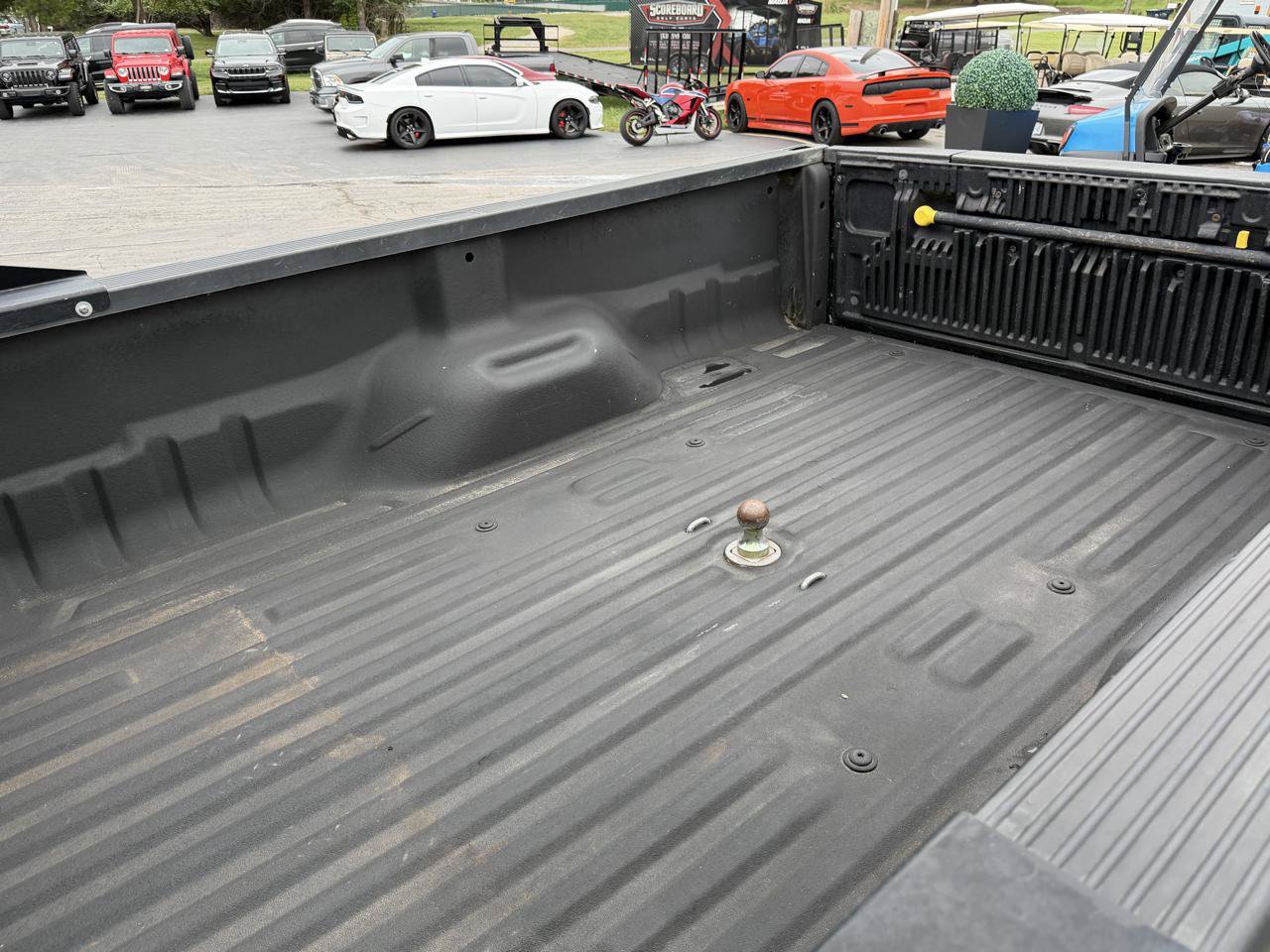 Used 2016 Ford F450 XLT w/ XLT Premium Package AWD/4WD image 28