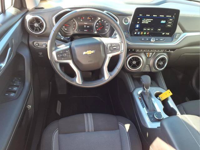 Used 2025 Chevrolet Blazer LT w/ Convenience Package FWD image 10