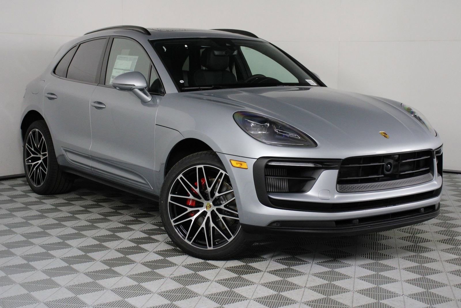 New 2026 Porsche Macan S AWD/4WD image 9