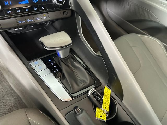 Used 2023 Hyundai Elantra SEL image 20