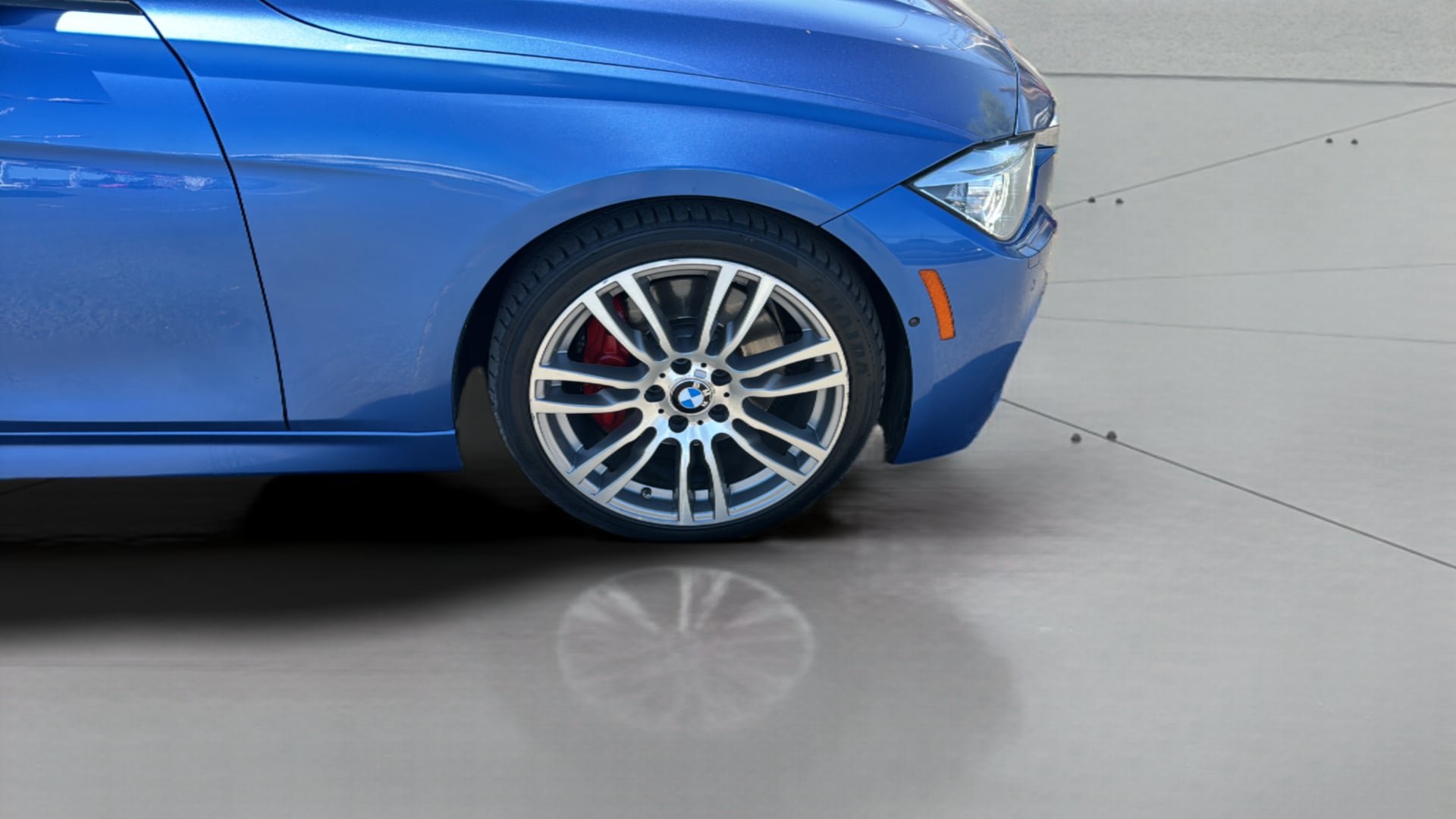 Used 2013 BMW 335i xDrive Sedan AWD/4WD image 34