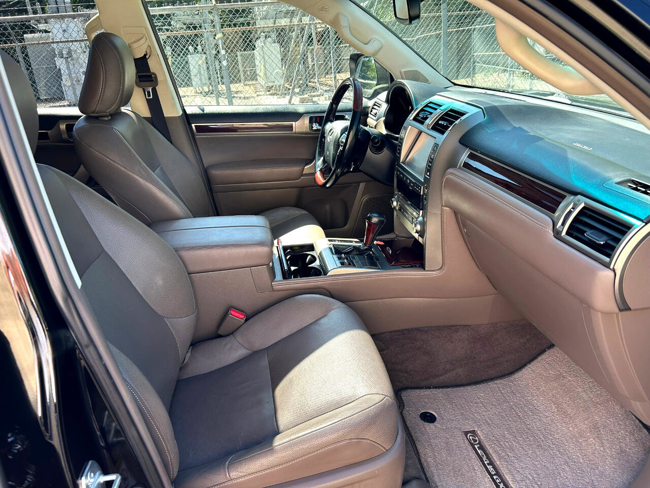 Used 2017 Lexus GX 460 Premium image 20