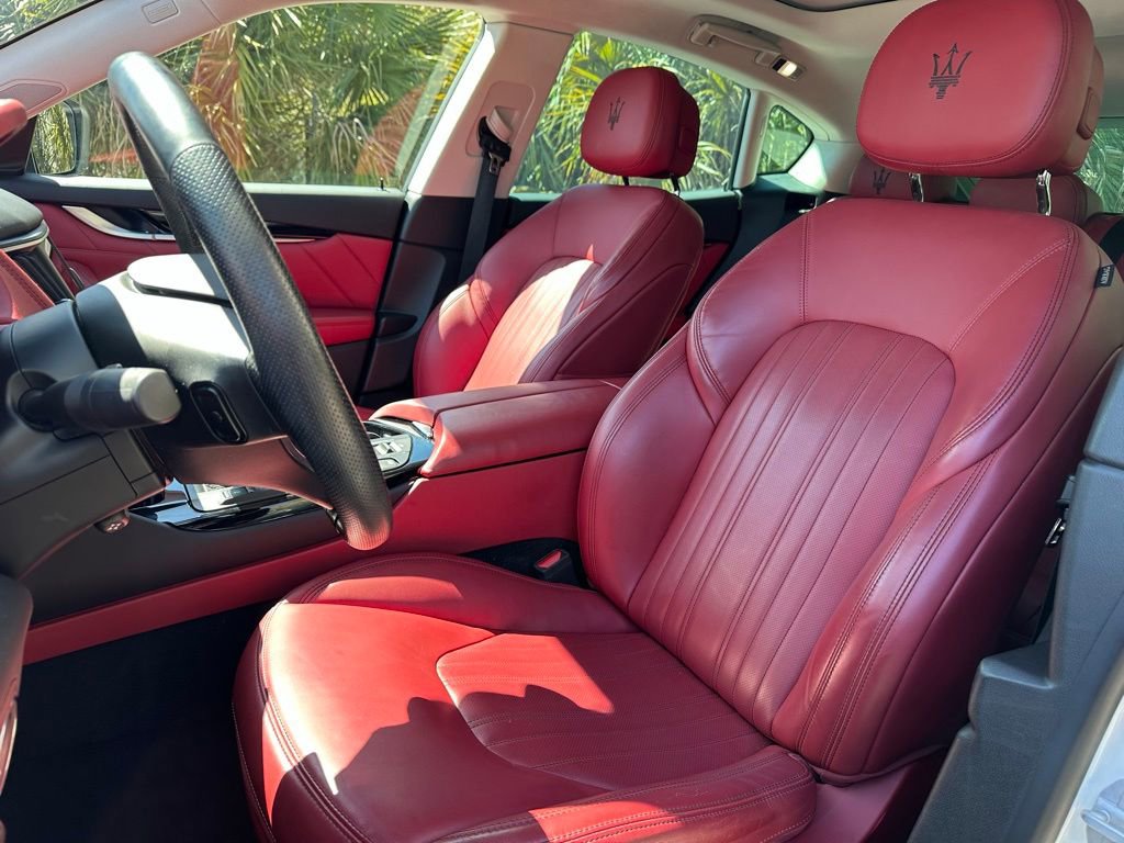 Used 2022 Maserati Levante GT image 16