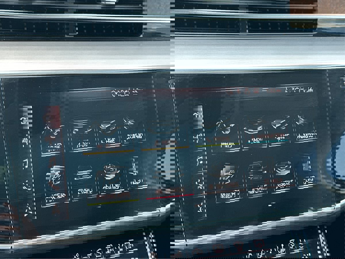 Used 2020 Audi A8 L 4.0T w/ Sport Plus Package image 38