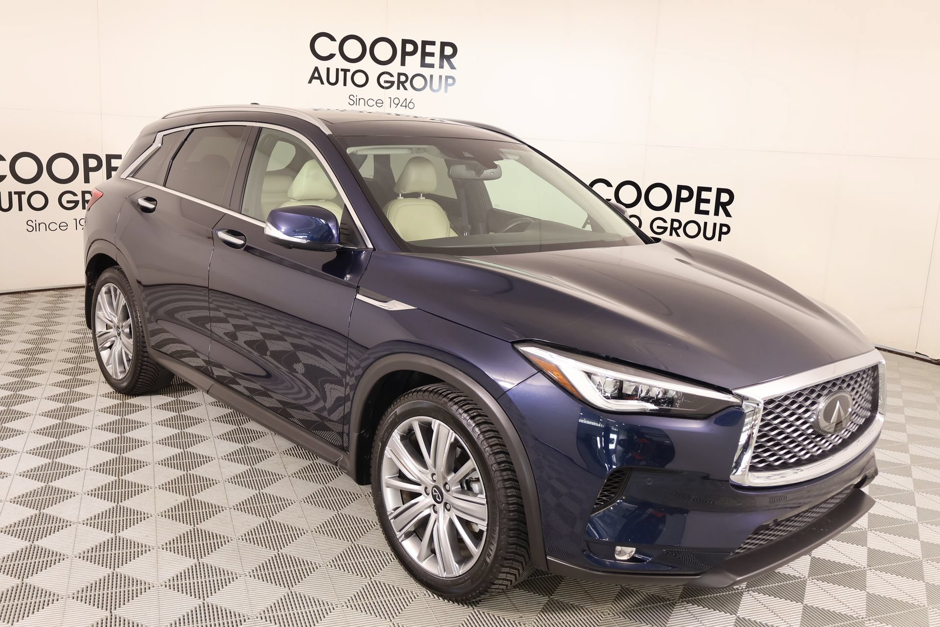Used 2022 INFINITI QX50 Sensory AWD/4WD image 1