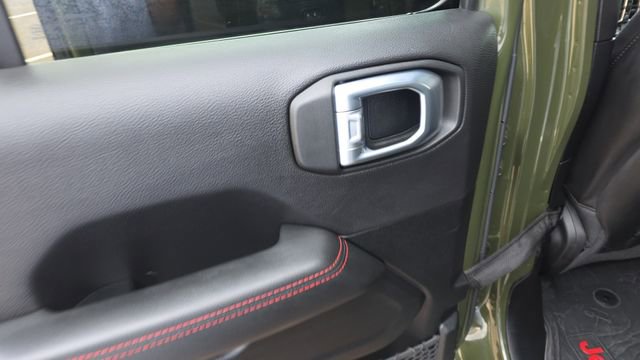 Used 2021 Jeep Gladiator Rubicon image 16