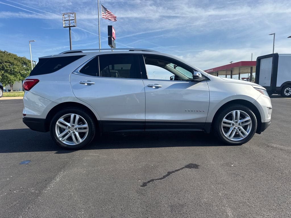 Used 2021 Chevrolet Equinox Premier AWD/4WD image 9