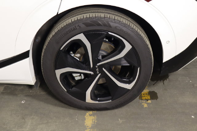 Used 2023 Kia EV6 GT-Line AWD/4WD image 44